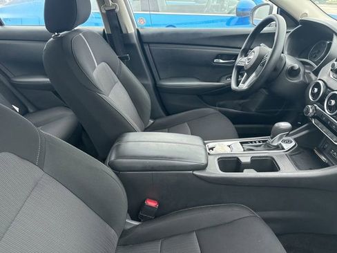 Used 2025 Nissan Sentra SV FWD image 4
