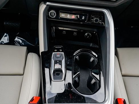 Used 2025 Audi Q5 Prestige image 10