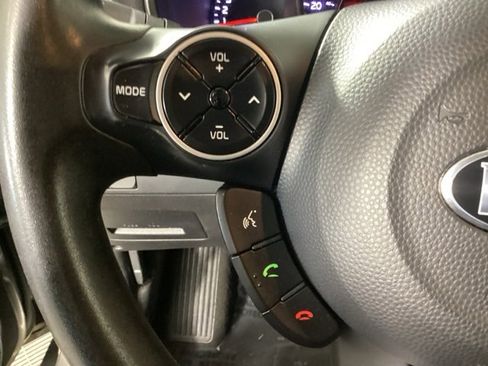 Used 2016 Kia Soul image 22