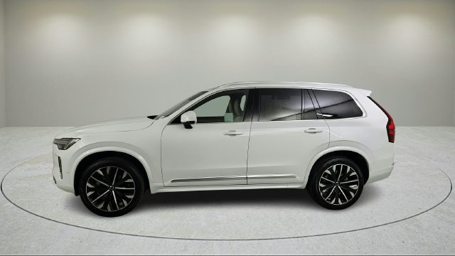 Used 2026 Volvo XC90 B6 Plus w/ Protection Package AWD/4WD image 7