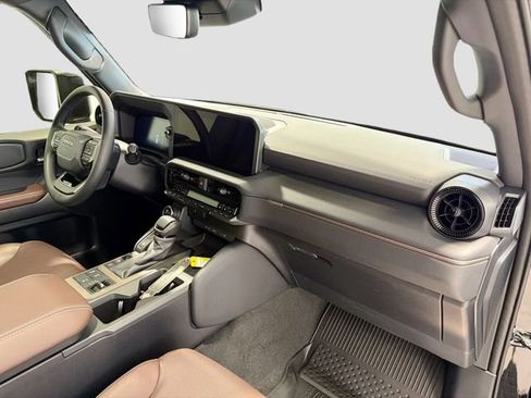 Certified 2025 Toyota Land Cruiser image 24