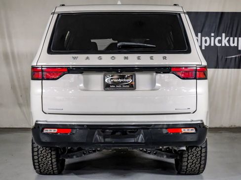 Used 2022 Jeep Wagoneer Series II image 9