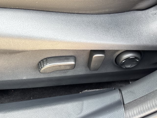 Used 2024 Subaru Outback Touring XT AWD/4WD image 21