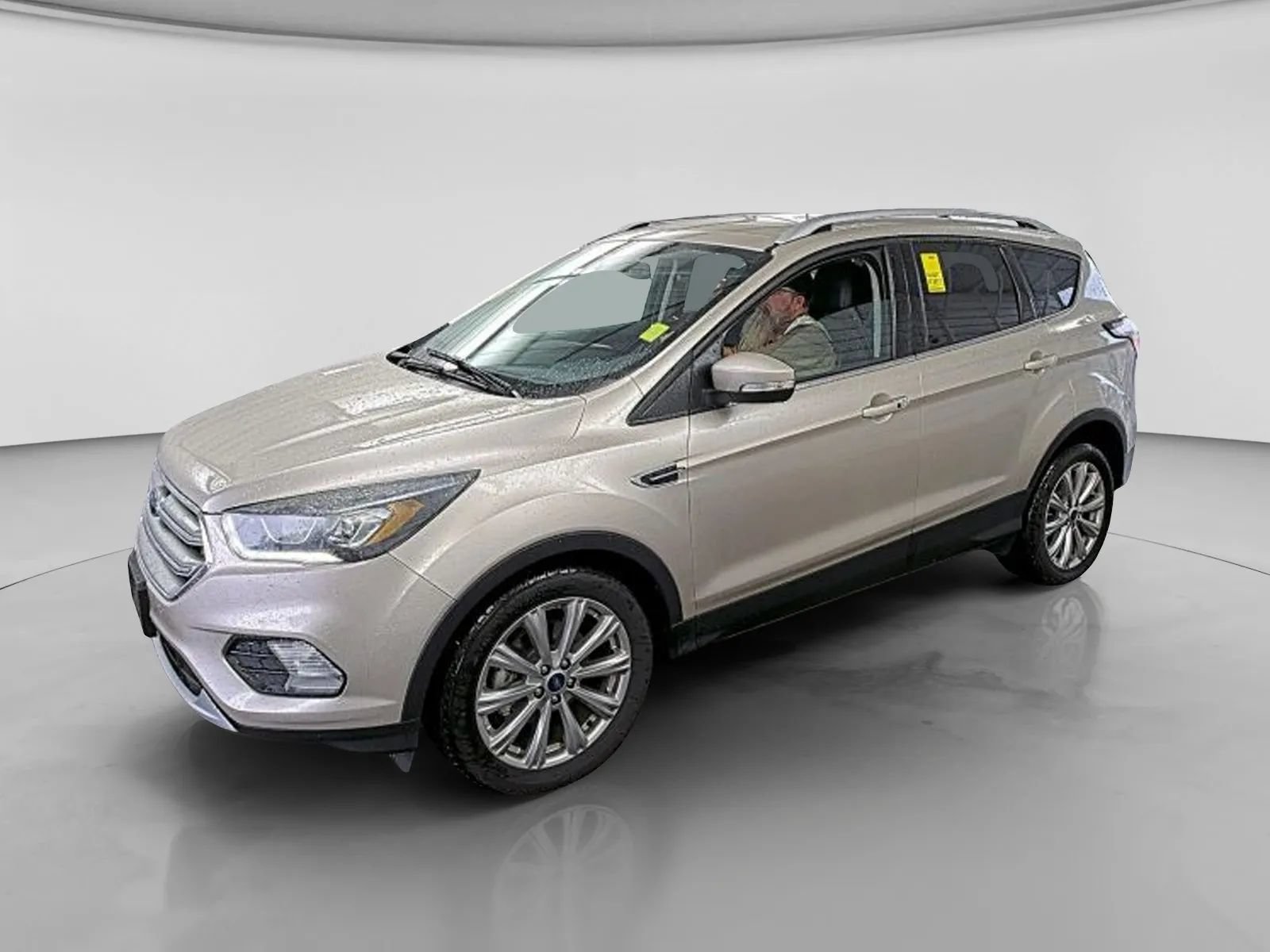 Used 2017 Ford Escape Titanium FWD image 1