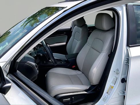 Used 2024 Honda Civic Touring image 17