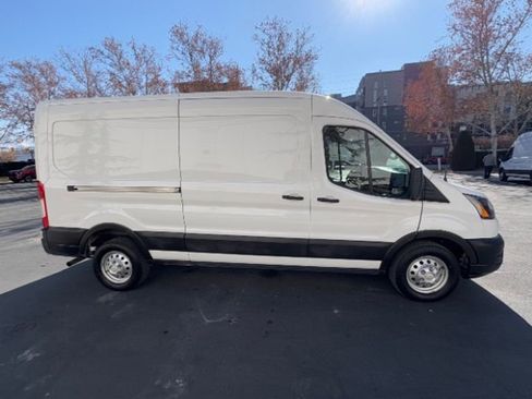Used 2023 Ford Transit 250 Medium Roof AWD image 6
