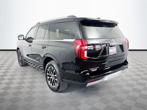 Certified 2025 Ford Expedition Platinum AWD/4WD image 5