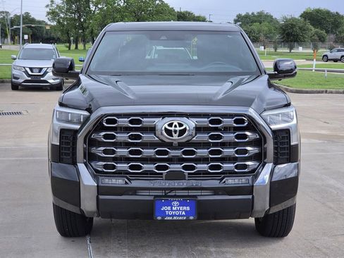 Used 2025 Toyota Tundra Platinum AWD/4WD image 3