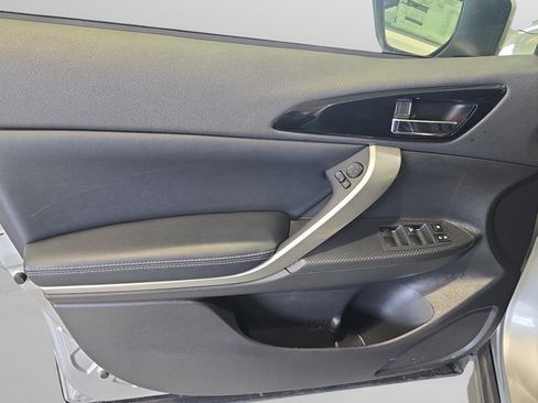 Used 2025 Mitsubishi Eclipse Cross SE AWD/4WD image 34