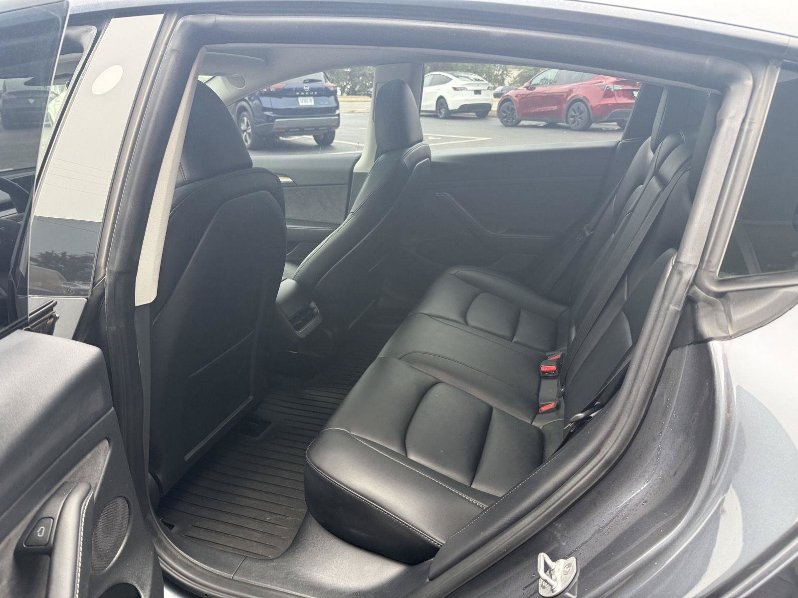 Used 2023 Tesla Model 3 Standard Range RWD image 19