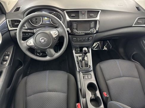 Used 2017 Nissan Sentra SR w/ SR Midnight Edition image 24