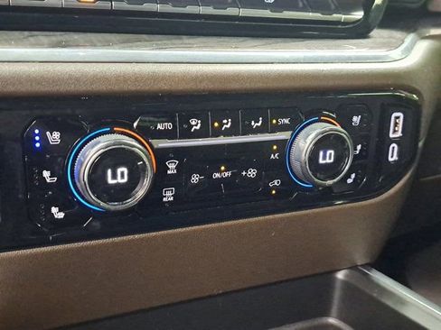 Used 2025 Chevrolet Silverado 2500 LTZ w/ LTZ Plus Package RWD image 5