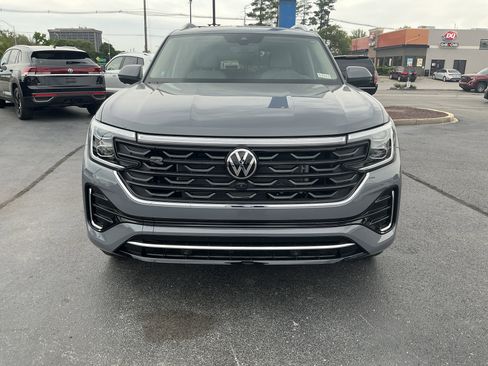 New 2026 Volkswagen Atlas SEL Premium R-Line AWD/4WD image 3