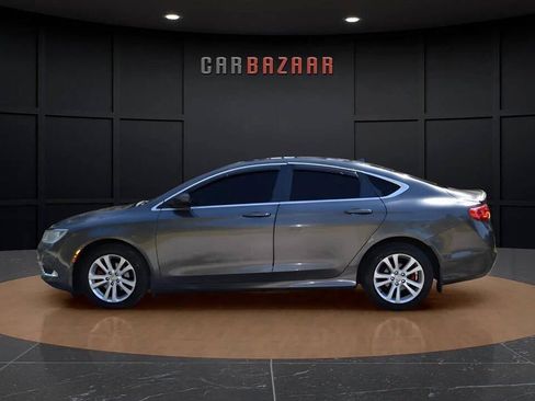 Used 2015 Chrysler 200 Limited image 2