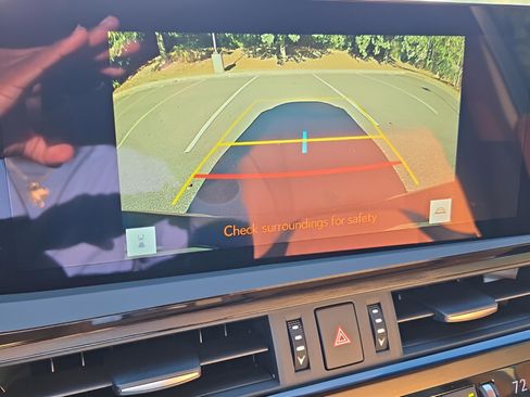 New 2025 Lexus ES 350 w/ Premium Package image 13