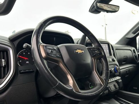 Used 2022 Chevrolet Silverado 3500 High Country w/ Technology Package image 32