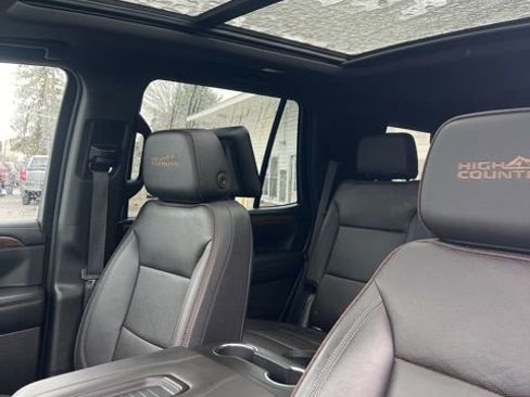 Used 2022 Chevrolet Tahoe High Country AWD/4WD image 33
