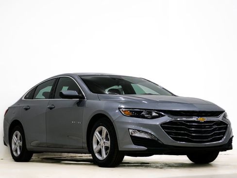 Used 2024 Chevrolet Malibu LT image 1