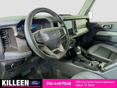 Used 2024 Ford Bronco Big Bend w/ Sasquatch Package AWD/4WD image 10
