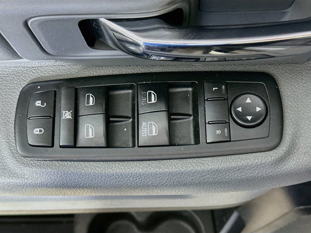 Used 2014 RAM 1500 Big Horn RWD image 20