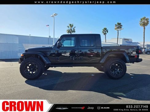 Used 2022 Jeep Gladiator Sport image 5
