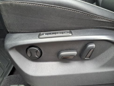 Used 2021 Volkswagen Atlas SEL R-Line image 9