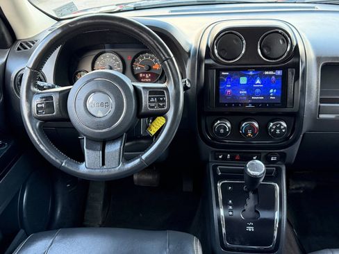 Used 2015 Jeep Patriot High Altitude AWD/4WD image 18