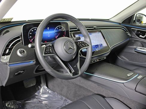 Certified 2025 Mercedes-Benz E 350 4MATIC Sedan image 14