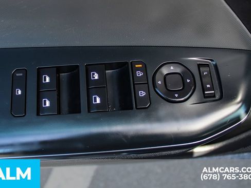 Used 2025 Kia K4 FWD image 40