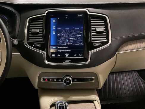 Used 2022 Volvo XC90 T8 Inscription w/ Lounge Package image 6