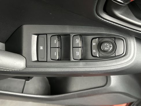 Used 2024 Subaru Crosstrek 2.0i Premium AWD/4WD image 18
