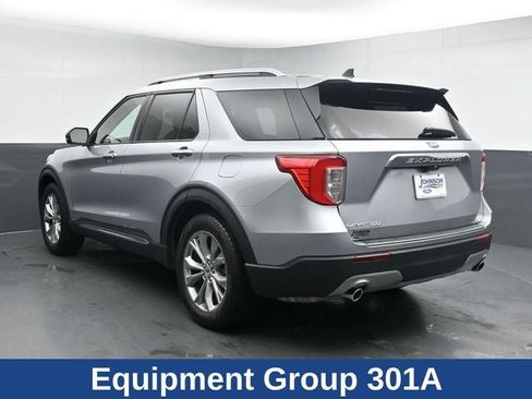 Used 2023 Ford Explorer Limited w/ Equipment Group 301A image 8