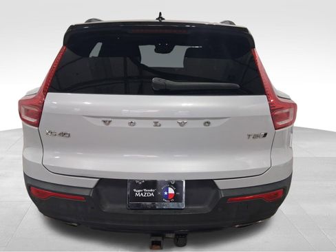 Used 2020 Volvo XC40 T5 R-Design w/ Protection Package Premier AWD/4WD image 6