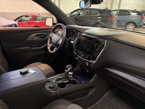 Used 2023 Chevrolet Traverse LT w/ LPO, Floor Liner Package image 34