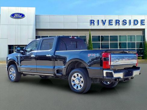 Used 2024 Ford F250 King Ranch w/ Chrome Package image 4