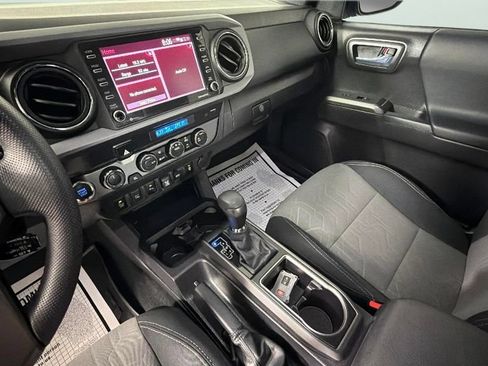Used 2023 Toyota Tacoma TRD Sport w/ Advanced Technology Package AWD/4WD image 19