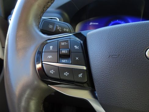 Used 2023 Ford Explorer Platinum w/ Equipment Group 601A image 30