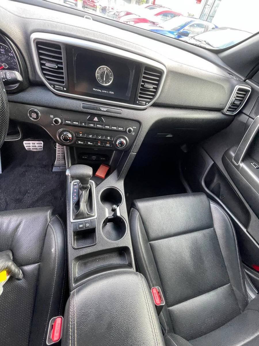 Used 2020 Kia Sportage S w/ S FWD Sunroof Package image 8