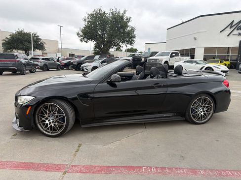 Used 2017 BMW M4 Convertible RWD image 1