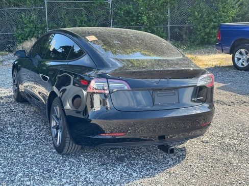 Used 2022 Tesla Model 3 Long Range AWD/4WD image 4
