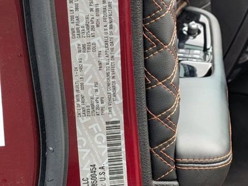 Certified 2024 Jeep Grand Cherokee L Summit w/ High Altitude Package image 39