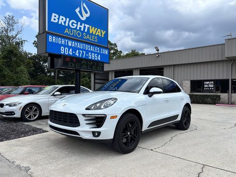 Used 2018 Porsche Macan S AWD/4WD image 1