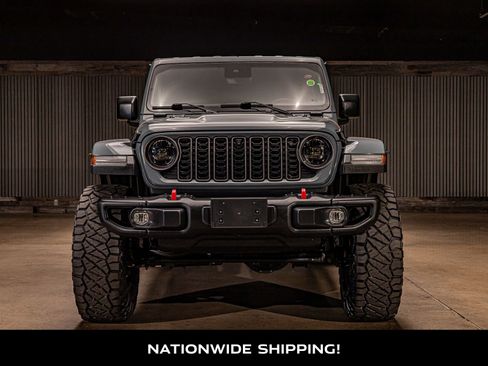 Used 2024 Jeep Wrangler Unlimited Rubicon AWD/4WD image 4