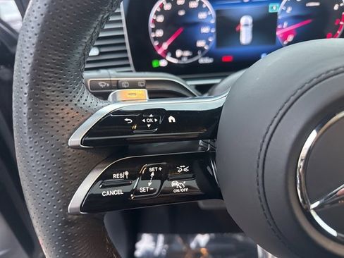 Used 2024 Mercedes-Benz GLS 580 4MATIC image 17