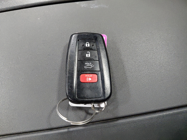 Used 2023 Toyota Highlander Limited AWD/4WD image 28