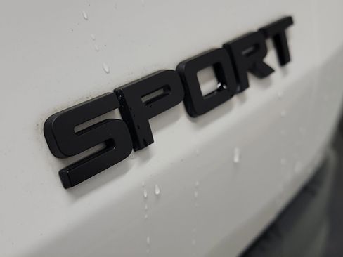 Certified 2025 Honda HR-V Sport image 33
