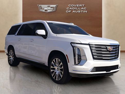 Certified 2025 Cadillac Escalade ESV Premium Luxury Platinum image 6