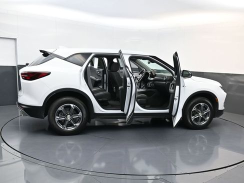 Used 2023 Chevrolet Blazer LT w/ Driver Confidence Package image 27