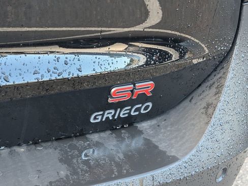 New 2025 Nissan Kicks SR image 10