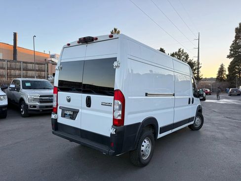 Used 2023 RAM ProMaster 2500 image 7